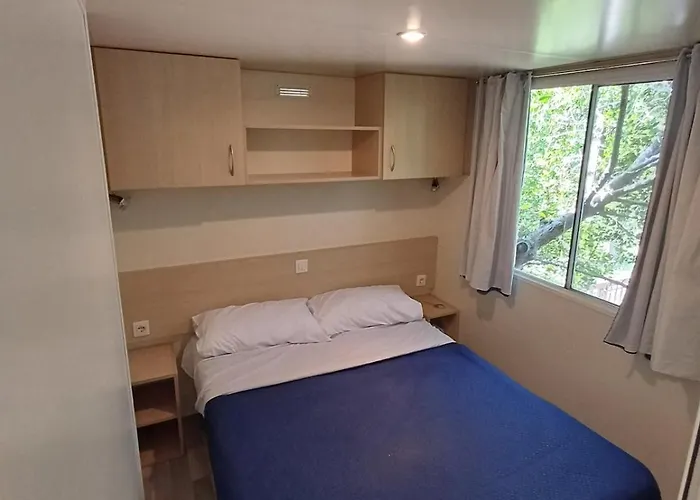 Mobile Elena アパート *